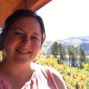 Meet your Posher, Amy